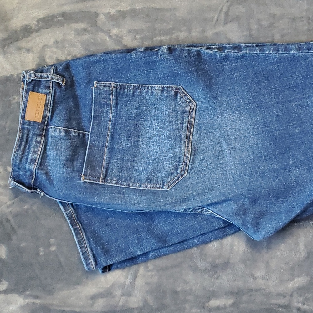 Judy Blue Women's Skinny Jeans in Medium Blue Wash